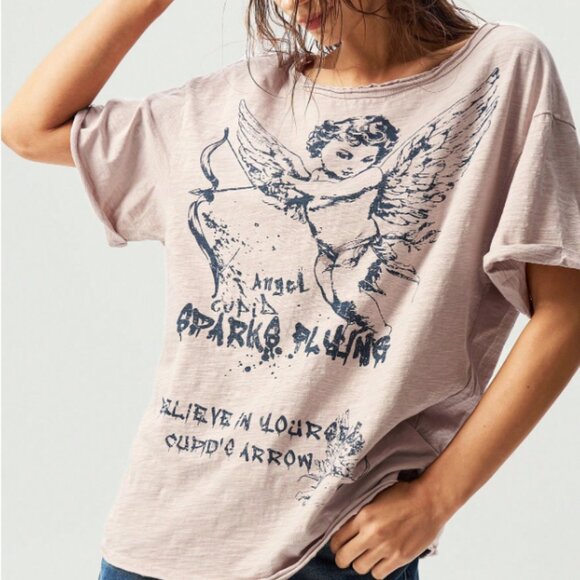 BOUTIQUE ANGEL DISTRESSED TEE - Picture 1 of 9